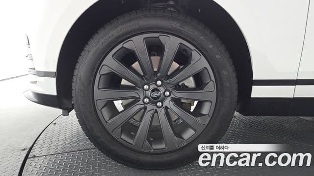 Land Rover Range Rover Velar 2023 — Şəkil 5/20