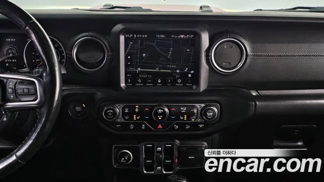 Jeep Wrangler 2019 — Şəkil 15/20