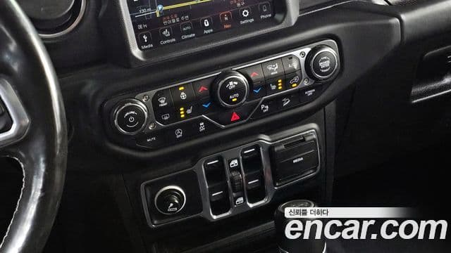 Jeep Wrangler 2019 — Şəkil 20/20