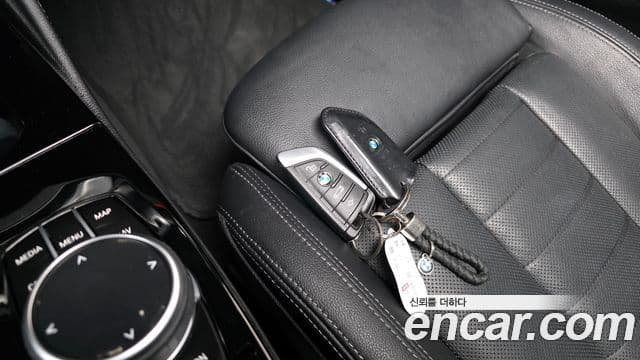 BMW X4 2021 — Фото 16/20