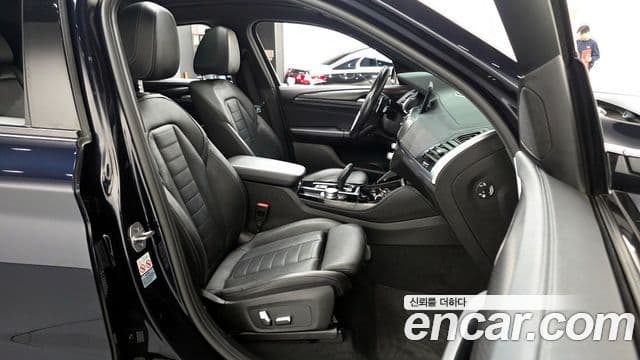 BMW X4 2021 — ფოტო 11/36