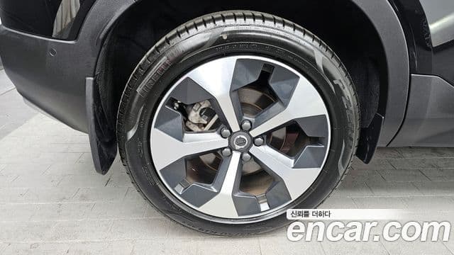 Volvo XC40 2024 — Şəkil 5/20