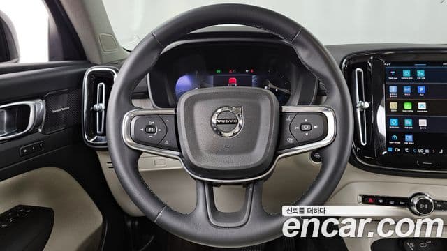 Volvo XC40 2024 — Şəkil 13/20
