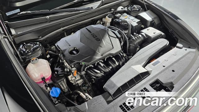 Hyundai Grandeur 2023 — ფოტო 5/20