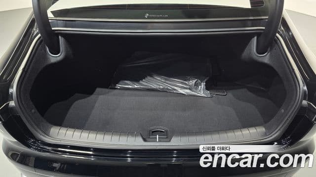 Hyundai Grandeur 2023 — ფოტო 20/20