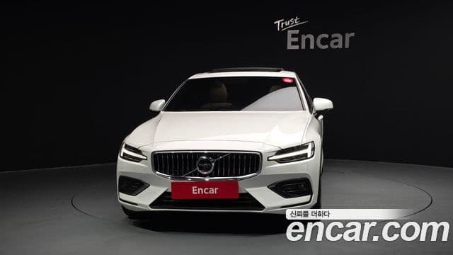 Volvo S60 2020 — Şəkil 3/20