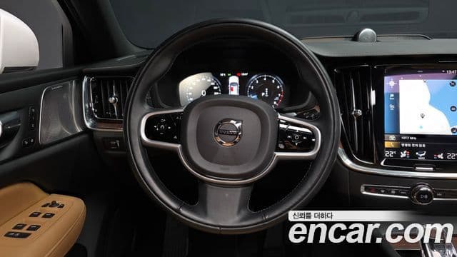 Volvo S60 2020 — фото 13 из 20