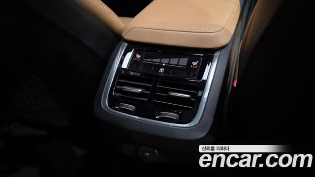 Volvo S60 2020 — Şəkil 19/20