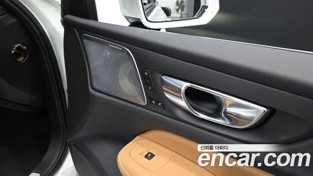 Volvo S60 2020 — Photo 25/40