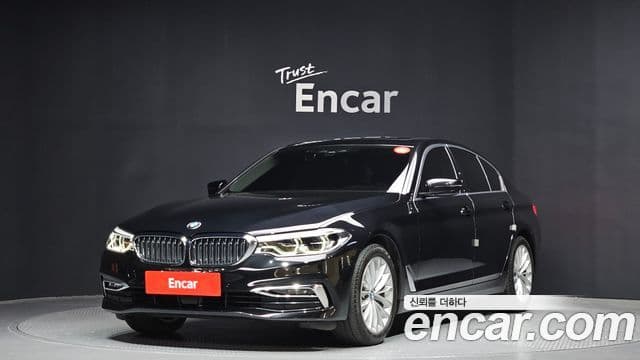 BMW 5 Series 2020 — ფოტო 1/20