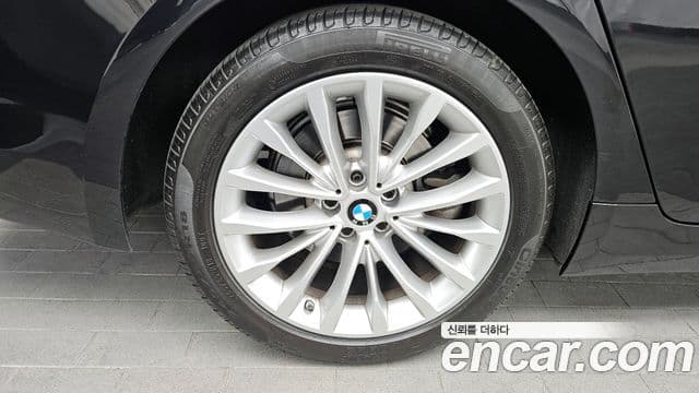 BMW 5 Series 2020 — ფოტო 5/20