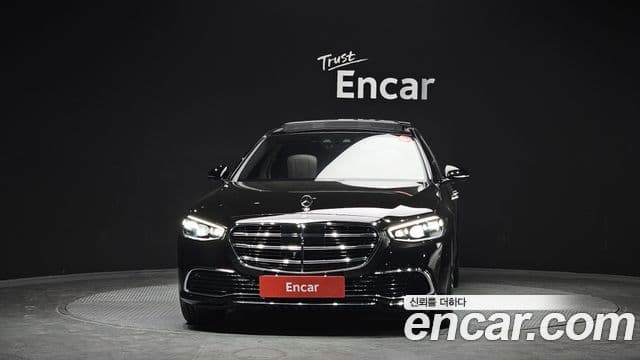 Mercedes-Benz S-Class 2021 — Photo 2/20