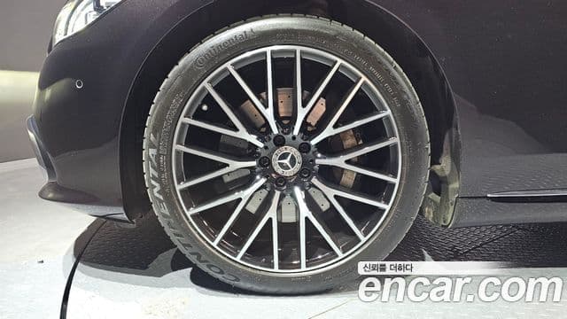 Mercedes-Benz S-Class 2021 — Photo 4/20