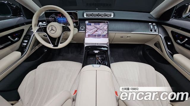 Mercedes-Benz S-Class 2021 — Photo 9/20