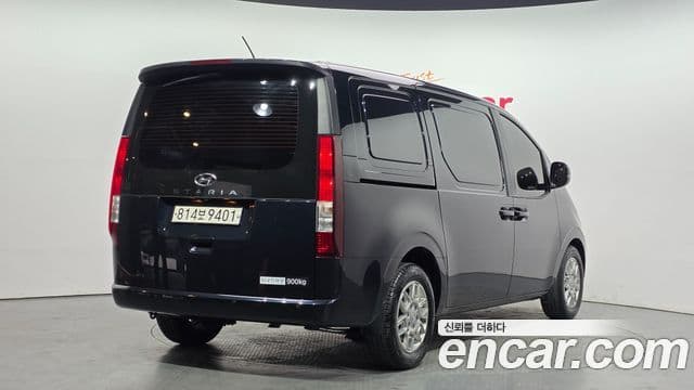 Hyundai Staria 2023 — Şəkil 2/20
