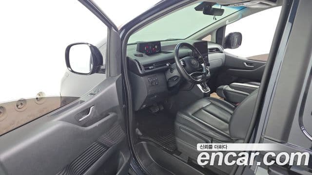 Hyundai Staria 2023 — Şəkil 10/20