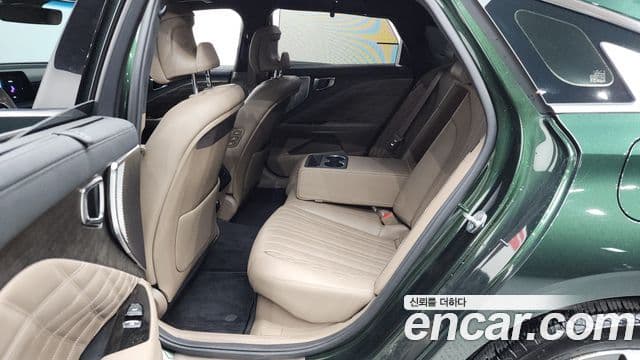 Kia K8 2021 — ფოტო 12/20