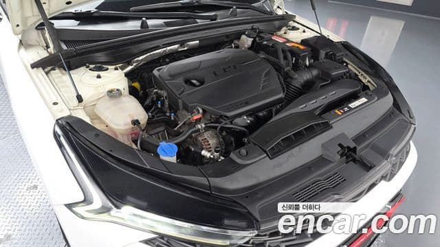 Kia K5 2022 — ფოტო 6/20