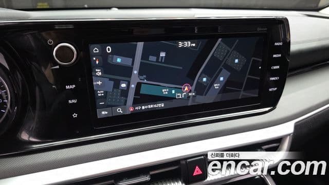 Kia K5 2022 — ფოტო 14/20