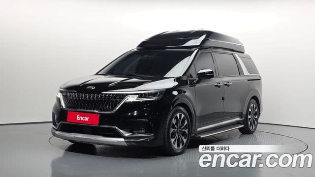 Kia Carnival 2021 — фото 1 из 20