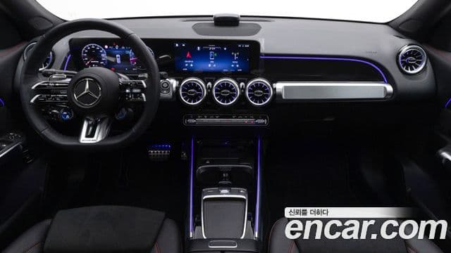 Mercedes-Benz GLB-Class 2025 — Фото 7/20