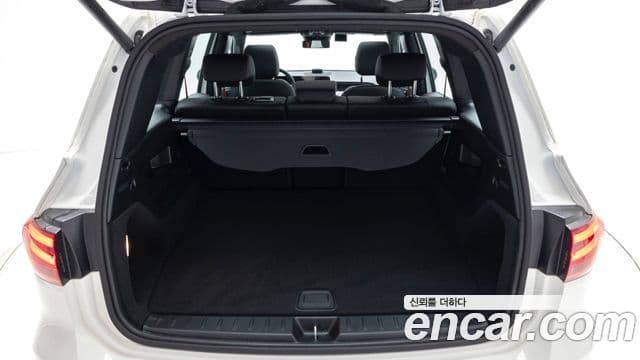 Mercedes-Benz GLB-Class 2025 — Фото 11/20
