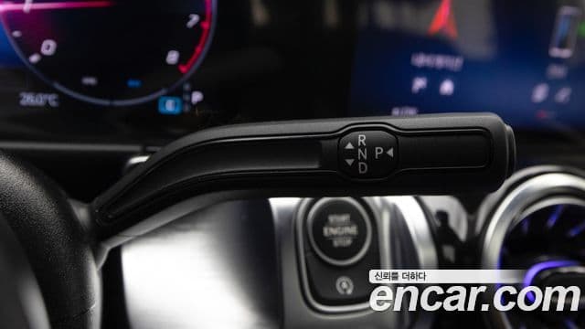 Mercedes-Benz GLB-Class 2025 — Фото 19/20