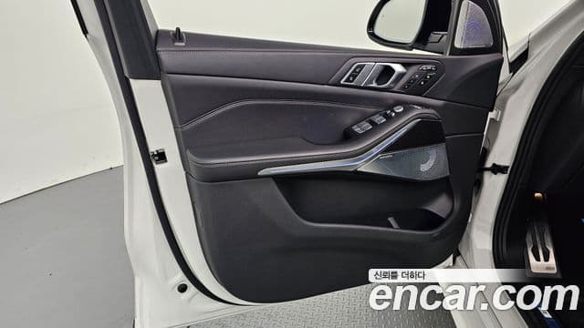 BMW X7 2024 — Photo 4/34
