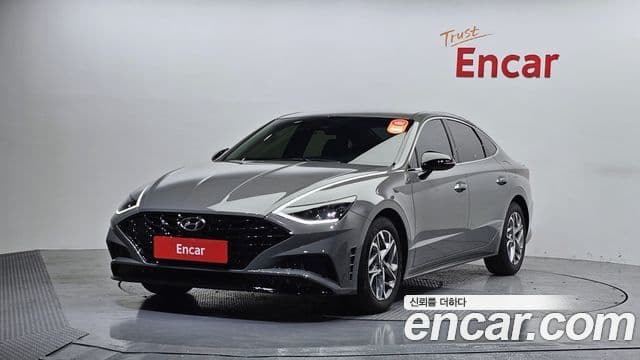 Hyundai Sonata 2022 — ფოტო 1/20