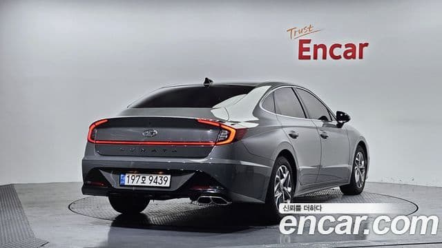 Hyundai Sonata 2022 — ფოტო 2/20