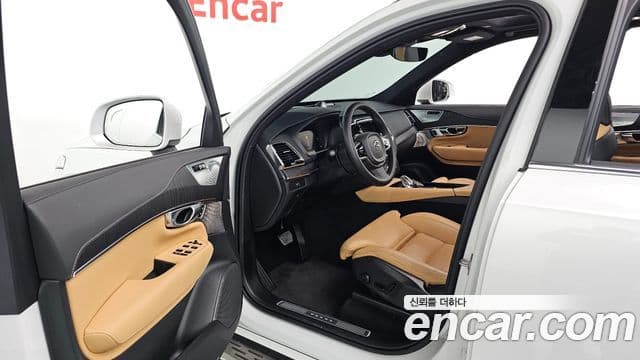 Volvo XC90 2024 — Şəkil 10/20