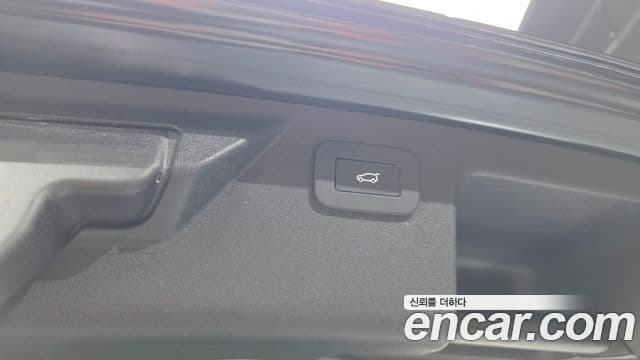 Land Rover Discovery Sport 2025 — фото 20 из 20
