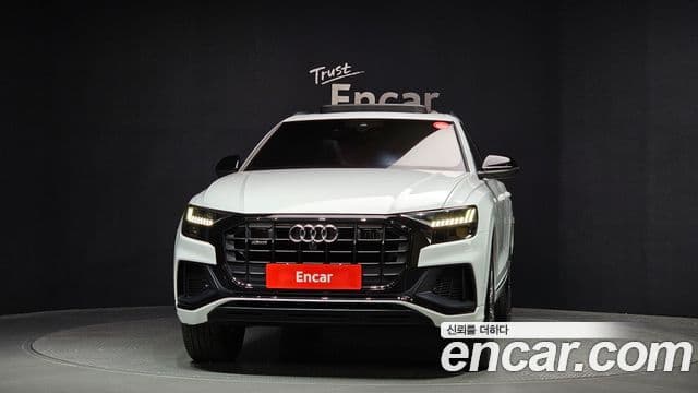 Audi Q7 2021 — ფოტო 3/20
