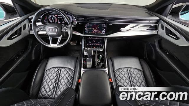 Audi Q7 2021 — ფოტო 7/20