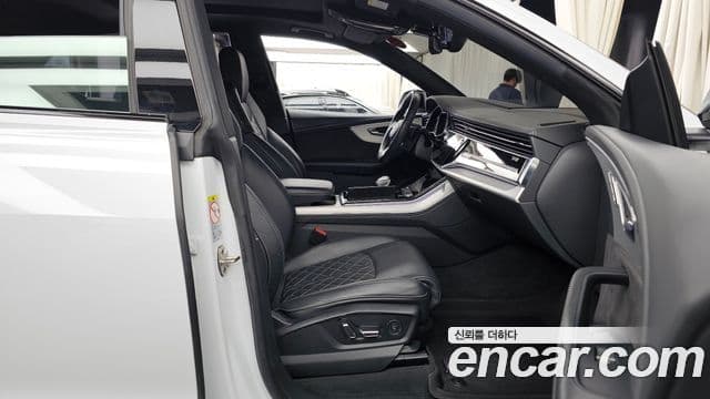 Audi Q7 2021 — ფოტო 11/20