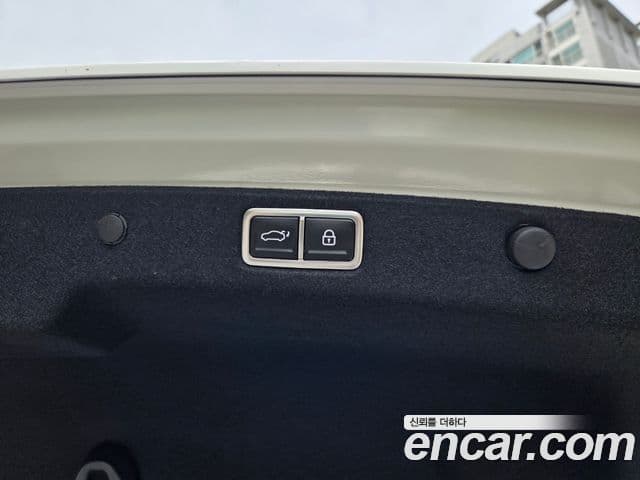 Hyundai Grandeur Hybrid 2024 — ფოტო 10/20