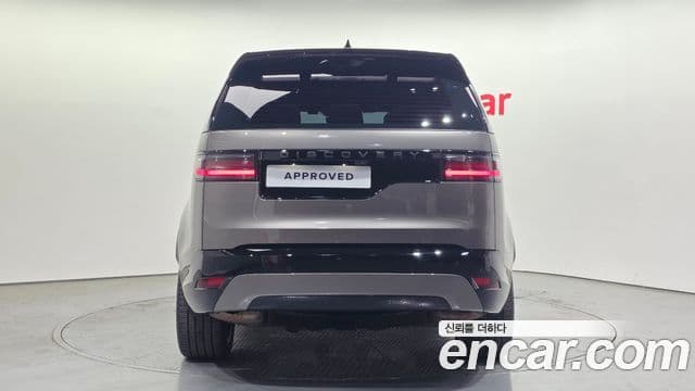 Land Rover Discovery 5 2024 — ფოტო 7/20