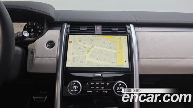 Land Rover Discovery 5 2024 — ფოტო 14/20