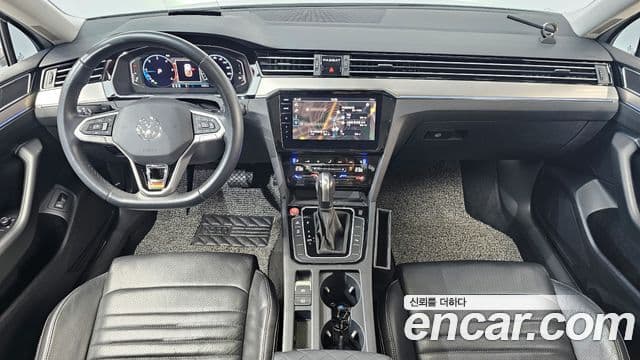 Volkswagen Passat GT 2022 — Şəkil 7/20