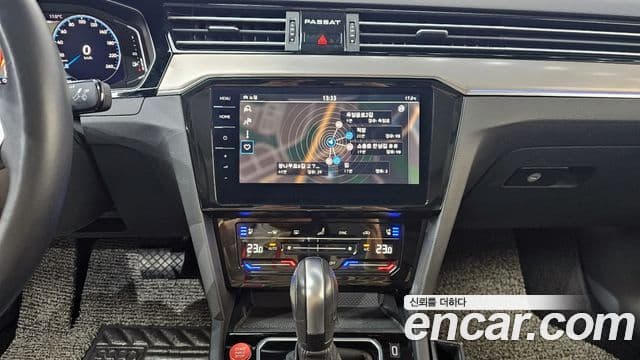 Volkswagen Passat GT 2022 — Şəkil 14/20