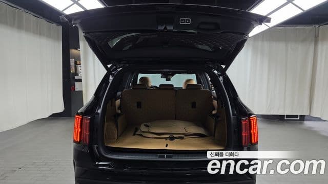 Kia Sorento 2022 — Photo 5/35