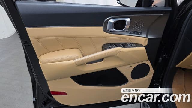 Kia Sorento 2022 — Photo 32/35