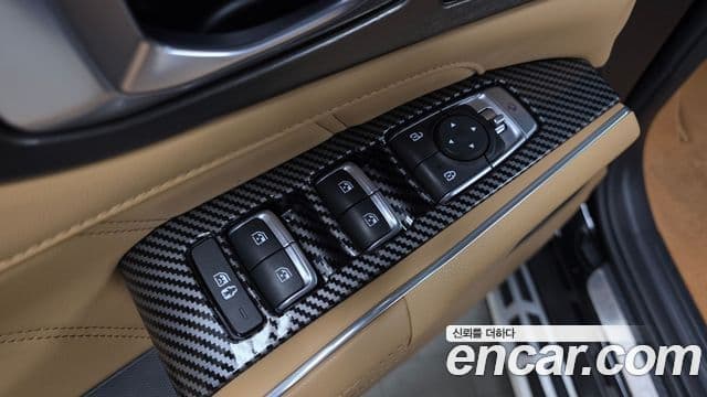 Kia Sorento 2022 — Photo 6/35