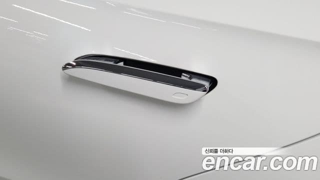 Mercedes-Benz E-Class 2025 — ფოტო 5/20