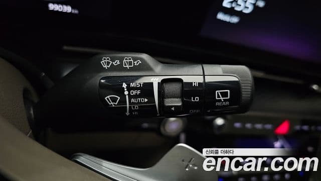 Kia Carnival 2022 — Şəkil 17/20