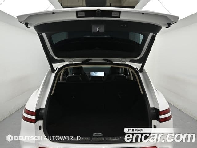 Genesis GV70 2022 — ფოტო 18/20