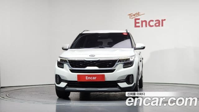 Kia Seltos 2021 — ფოტო 3/20