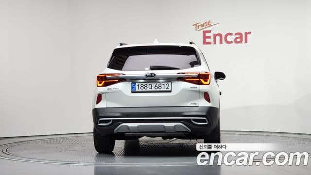Kia Seltos 2021 — ფოტო 4/20