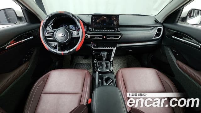 Kia Seltos 2021 — ფოტო 7/20