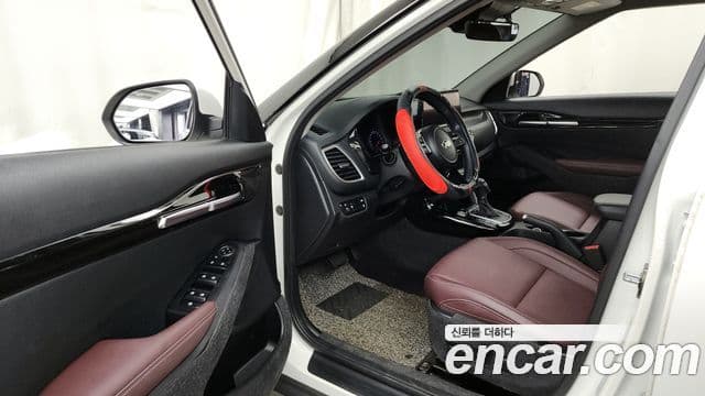 Kia Seltos 2021 — ფოტო 10/20